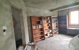 Casa in centrul Dejului renovabila cu 12 arii teren