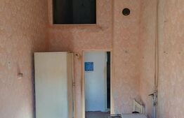 Casa zonă centrală Dej,curte comună, 31mp