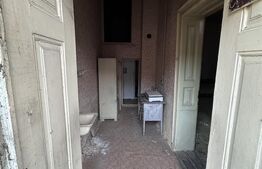 Casa zonă centrală Dej,curte comună, 31mp