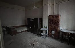 Casa zonă centrală Dej,curte comună, 31mp