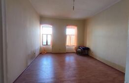 Spatiu comercial 83 mp, central