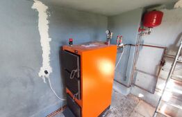 Casa 2 camere , foisor , zona linistita 