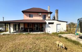  Casă Spațioasă cu Priveliște Panoramică în Sânmărghita