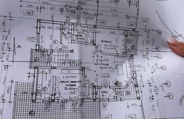 Casă de vânzare la roșu,500 mp utili potențial Unic, loc. Mănăstirea