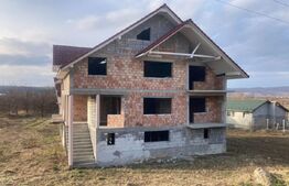 Casă de vânzare la roșu,500 mp utili potențial Unic, loc. Mănăstirea