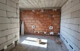 Casă la roșu | Zonă de top Dej | 1400 mp teren