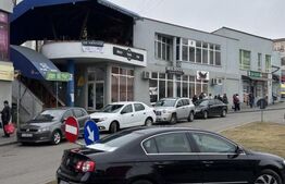 Spațiu comercial, 6 incaperi, 237 mp, zona Big