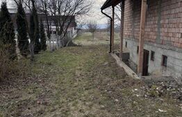 Casă la roșu Mănășturel ,teren generos,priveliște panoramică sau schimb cu apart