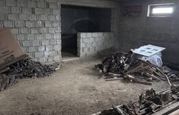 Casă la roșu Mănășturel ,teren generos,priveliște panoramică sau schimb cu apart