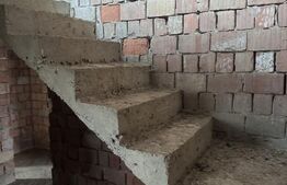 Casă la roșu Mănășturel ,teren generos,priveliște panoramică sau schimb cu apart