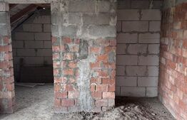 Casă la roșu Mănășturel ,teren generos,priveliște panoramică sau schimb cu apart