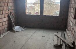 Casă de vânzare la roșu, Cășeiu – 250 mp utili și teren generos de 1.553 mp