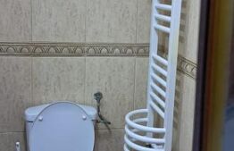 Casă de vanzare, cu 6 camere, 200 mp, zona centrala-Dej