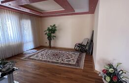 Casă spațioasă, 11 camere, 600 mp, teren 1450 mp, zona Lidl,