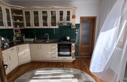 Casă spațioasă, 11 camere, 600 mp, teren 1450 mp, zona Lidl,