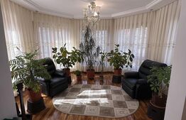 Casă spațioasă, 11 camere, 600 mp, teren 1450 mp, zona Lidl,