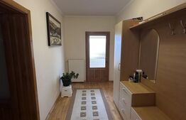 Casă spațioasă, 11 camere, 600 mp, teren 1450 mp, zona Lidl,