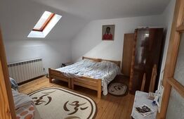 Casă de vânzare 3 camere 95 mp, gradină 519 mp, zona centrală