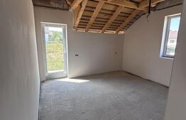 Casă nouă, priveliște panoramică, 400 mp teren