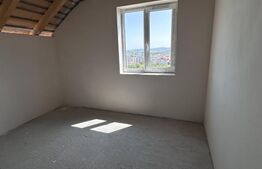Casă nouă, priveliște panoramică, 400 mp teren