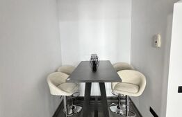 Apartament de 3 camere, renovat+garaj inclus