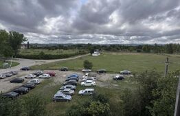 Apartament de 3 camere, renovat+garaj inclus