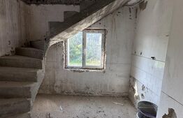 Casă cu potențial deosebit, 172 m² utili, teren 500 m², sat Buza ,Comision 0%