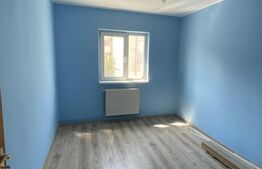 Apartament de 3 camere, 2 bai si balcon inchis, etaj intermediar