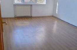 Spațiu comercial 87 mp – ideal farmacie / cabinet – zonă centrală