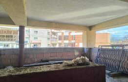 Casa de vanzare, 5 camere, 285 mp - Dej