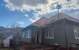 Casa de vanzare, 78 mp  + 8.200 mp teren - Dej