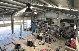 SPATIU DE INCHIRIAT DESTINAT REPRATIILOR AUTO, UTILAT CORESPUNZATOR/VULCANIZARE