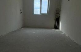 Apartament cu 3 camere, 50 mp, parter – încălzire în pardoseală, finisat la alb 