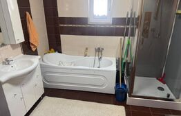 Casă spațioasă 7 camere, 247 mp, curte generoasa, amenajată-zona Dealul Florilor