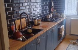 Apartament cu 2 camere, decomandat de vânzare – Zona UM