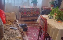 Apartament cu 2 camere, decomandat de vânzare – Zona UM