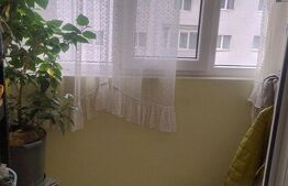 Apartament cu 2 camere, decomandat de vânzare – Zona UM