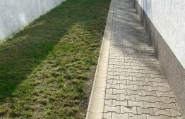 Apartament 3 camere, decomandat, curte 90 mp și 2 terase - Zona Lidl