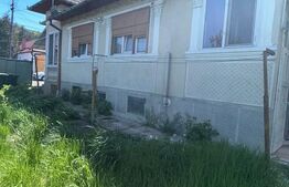 🏡 Casă cu 2 apartamente și teren 600 mp în Gherla 