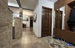 Apartament 3 camere, 68.90 mp, zona Gherla 
