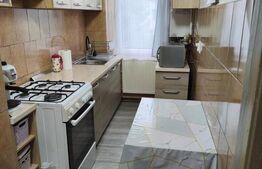 Apartament 3 camere, semidecomandat, 48 mp, balcon – Dealul Florilor, Dej