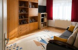 Apartament cu 2 camere, 53 mp, etaj 3, zonă Centrală