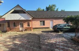 Casa de vanzare, 275 mp, teren de 1.325 mp, zona Vest