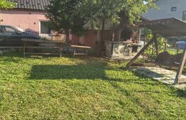 Casa de vanzare, 275 mp, teren de 1.325 mp, zona Vest