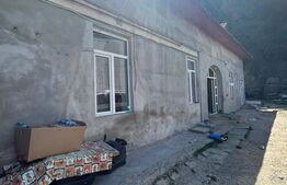 Casa de vanzare, 200 mp, 360 teren, zona Centrala 