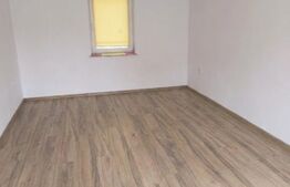 Casa de vanzare, 75 mp, localitatea Urisor 