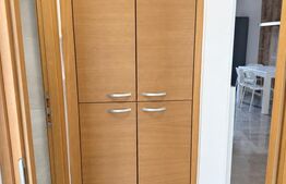 Apartament 3 camere, 64 mp, zona Central 