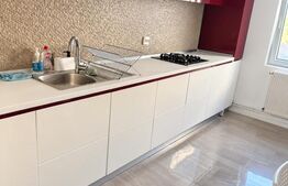 Apartament 3 camere, 64 mp, zona Central 