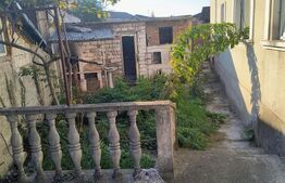 CASA DE VANZARE CU 3 CAMERE SI POSIBILITATE  DE MANSARDRE IN DEJ