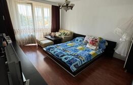 Apartament panoramic cu 3 camere, 77 mp, pe Strada Avram Iancu, Deva 